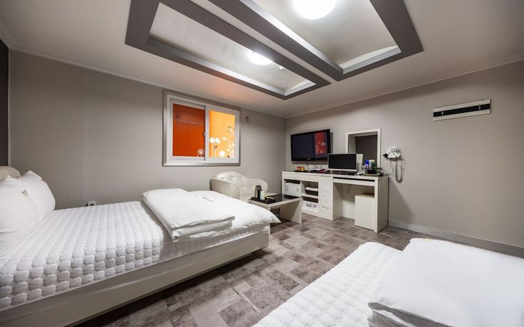 Imagen de la habitación del Hotel Miryang Cannes. Foto 15