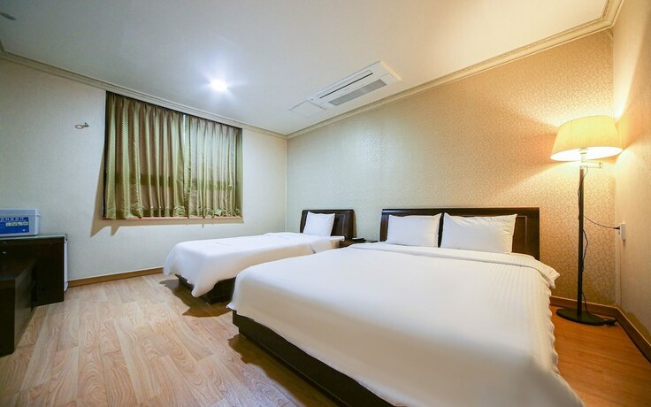 Imagen de la habitación del Hotel Miryang Tourist. Foto 10