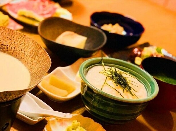 Imagen del bar/restaurante del Hotel Misasa Onsen Seiryusou. Foto 14