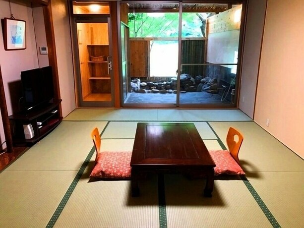 Imagen de la habitación del Hotel Misasa Onsen Seiryusou. Foto 18