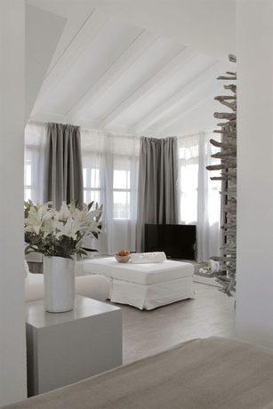 Imagen de los interiores del Hotel Misiana. Foto 12