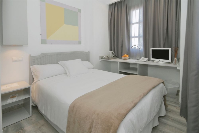 Imagen de la habitación del Hotel Misiana. Foto 8