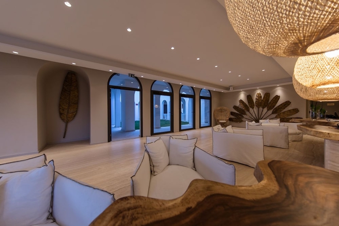 Imagen de los interiores del Hotel Misincu. Foto 18