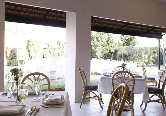 Imagen del bar/restaurante del Hotel Misi&oacute;n Aguascalientes Zona Sur. Foto 4