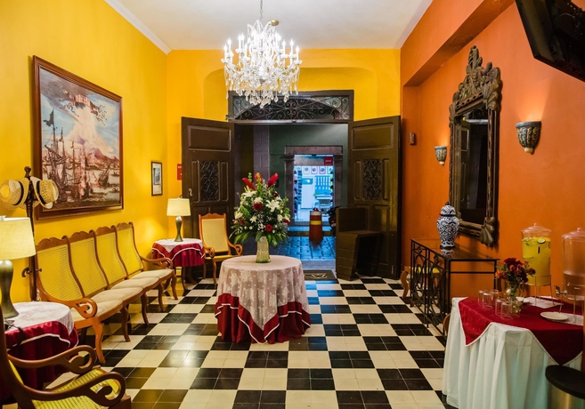 Imagen del bar/restaurante del Hotel Misión Campeche. Foto 2