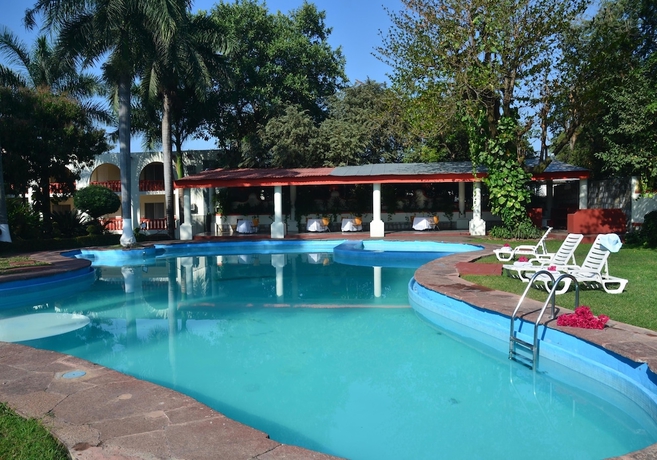 Imagen de la piscina del Hotel Misi&oacute;n Ciudad Valles. Foto 19