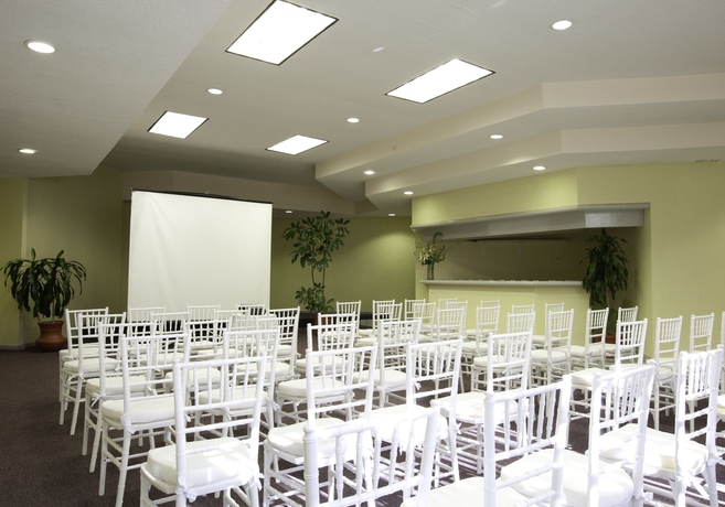 Imagen de los interiores del Hotel Misi&oacute;n Express Aguascalientes Norte. Foto 16