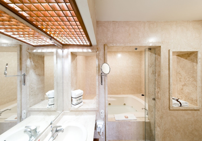 Imagen de la habitación del Hotel Misi&oacute;n Express Celaya. Foto 11