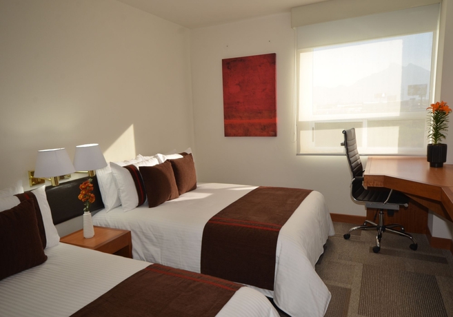 Imagen de la habitación del Hotel Misión Express Monterrey Aeropuerto La Fe. Foto 5