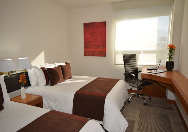 Imagen de la habitación del Hotel Misión Express Monterrey Aeropuerto La Fe. Foto 13
