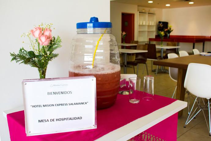 Imagen de los interiores del Hotel Misi&oacute;n Express Salamanca. Foto 15
