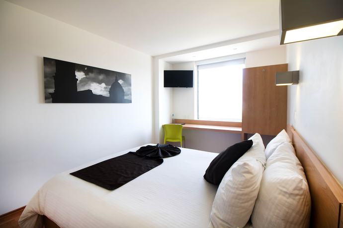 Imagen de la habitación del Hotel Misi&oacute;n Express Salamanca. Foto 7
