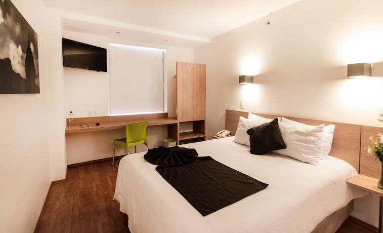 Imagen de la habitación del Hotel Misi&oacute;n Express Salamanca. Foto 13