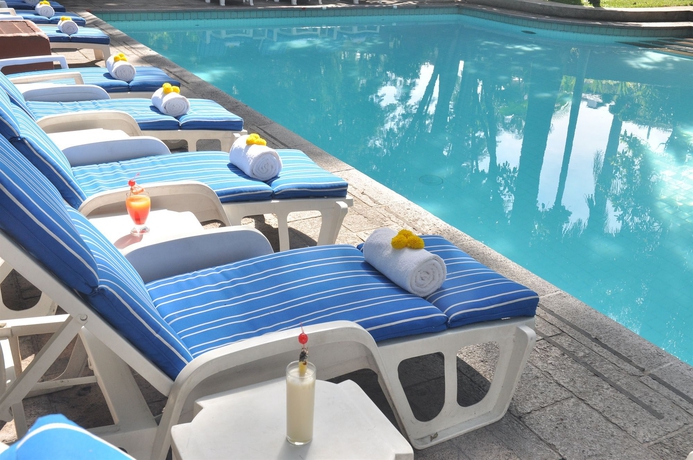 Imagen de la piscina del Hotel Misi&oacute;n Grand Cuernavaca. Foto 15