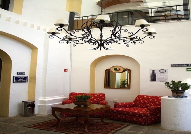 Imagen de los interiores del Hotel Misi&oacute;n Grand Ex - Hacienda De Chautla. Foto 19