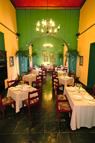 Imagen del bar/restaurante del Hotel Misión Grand Juriquilla. Foto 3