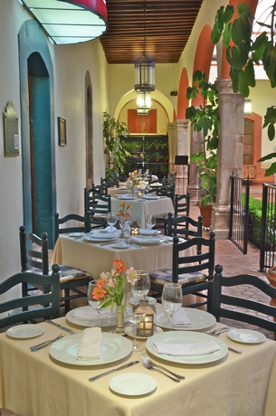 Imagen del bar/restaurante del Hotel Misión Grand Juriquilla. Foto 4