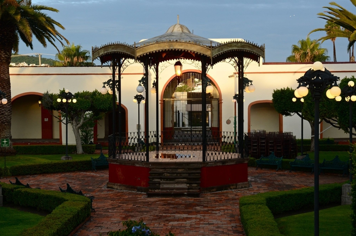 Imagen de los exteriores del Hotel Misión Grand Juriquilla. Foto 9