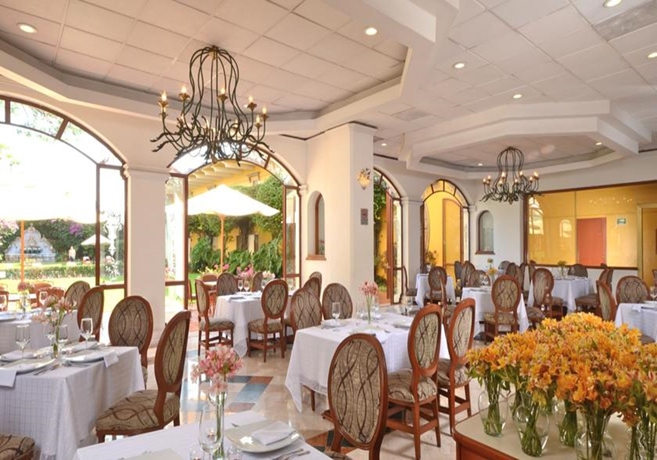 Imagen del bar/restaurante del Hotel Misión Guadalajara. Foto 4