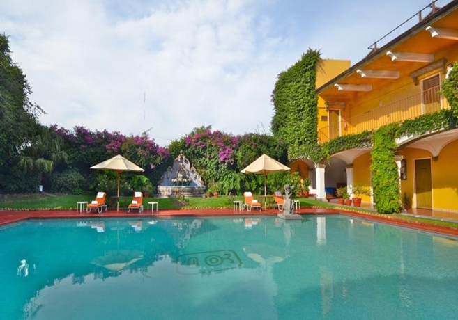 Imagen de la piscina del Hotel Misión Guadalajara. Foto 15