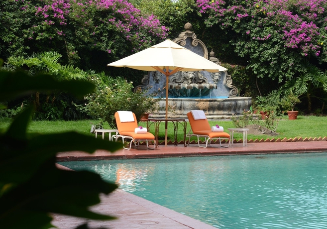 Imagen de la piscina del Hotel Misión Guadalajara. Foto 16