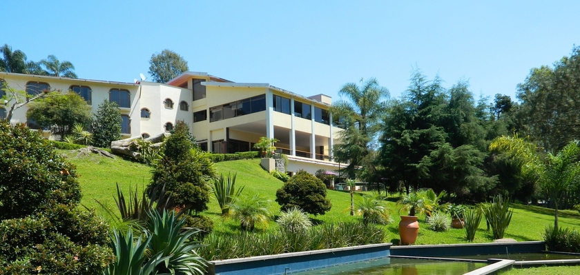 Imagen de los exteriores del Hotel Misi&oacute;n Los Cocuyos. Foto 13