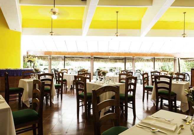 Imagen del bar/restaurante del Hotel Misión Palenque. Foto 3