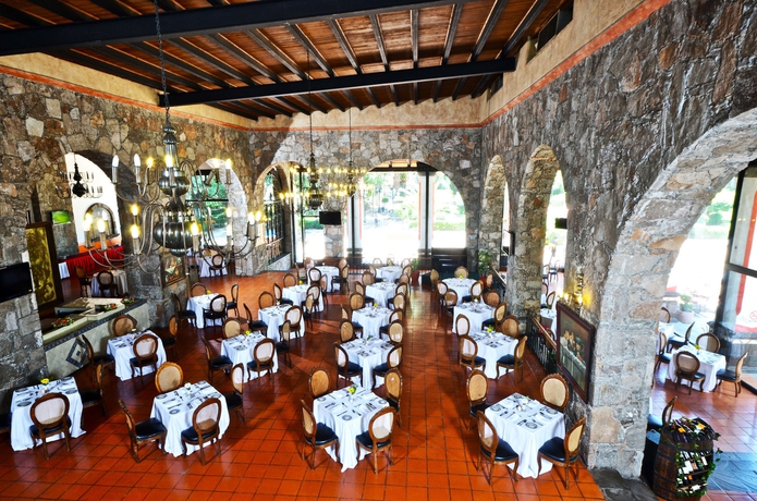 Imagen del bar/restaurante del Hotel Misión San Gil. Foto 4