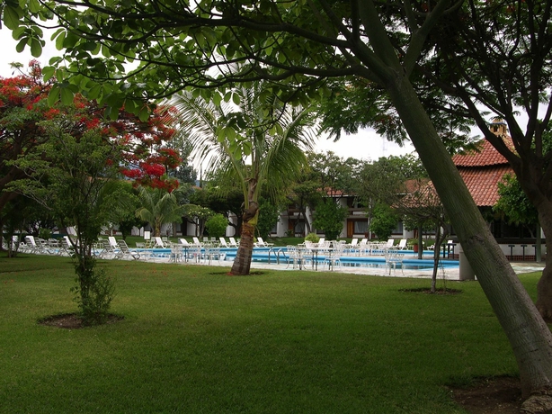 Imagen de la piscina del Hotel Mision De Los Angeles. Foto 8