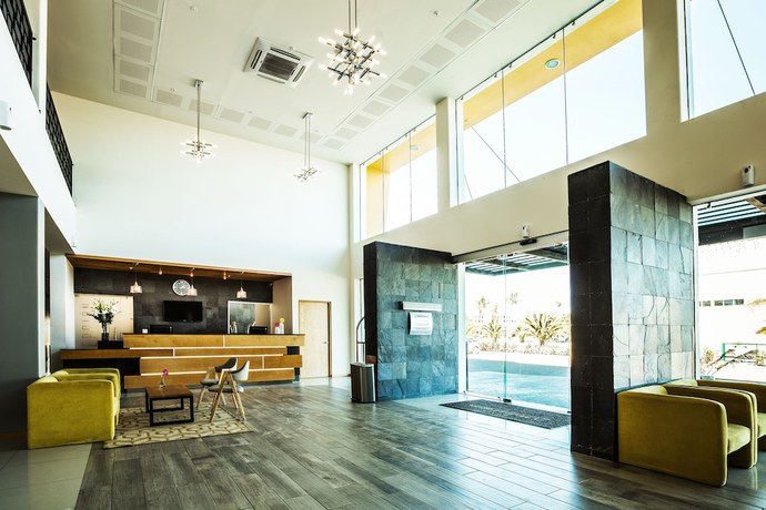 Imagen del bar/restaurante del Hotel Mision Express Durango. Foto 4