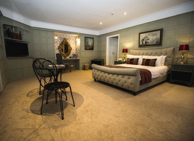 Imagen de la habitación del Hotel Miskin Manor And Health Club. Foto 10