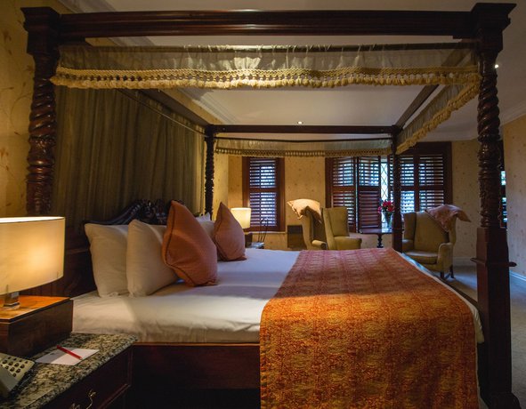 Imagen de la habitación del Hotel Miskin Manor And Health Club. Foto 11