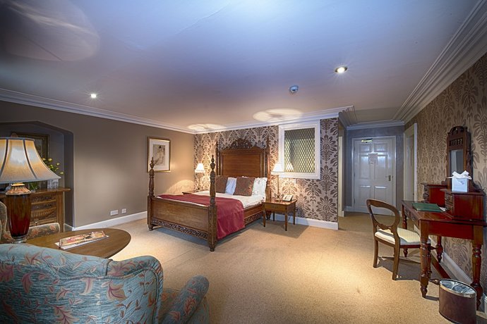 Imagen de la habitación del Hotel Miskin Manor And Health Club. Foto 19