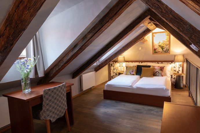 Imagen de la habitación del Hotel Miss Sophie's Charles Bridge. Foto 9