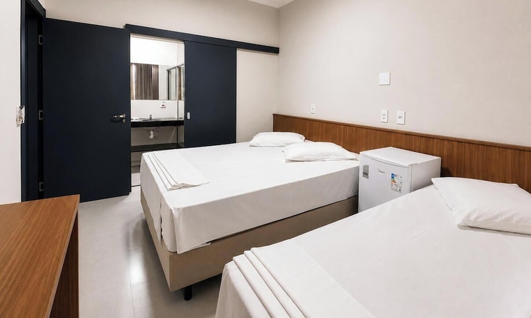 Imagen de la habitación del Hotel Missal. Foto 7
