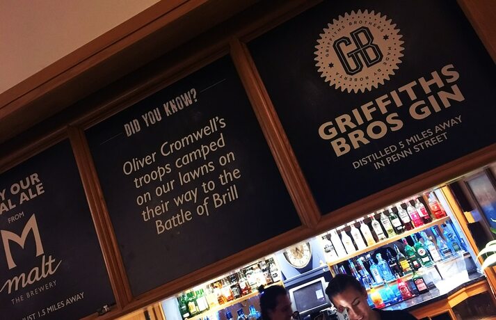 Imagen del bar/restaurante del Hotel Missenden Abbey. Foto 13