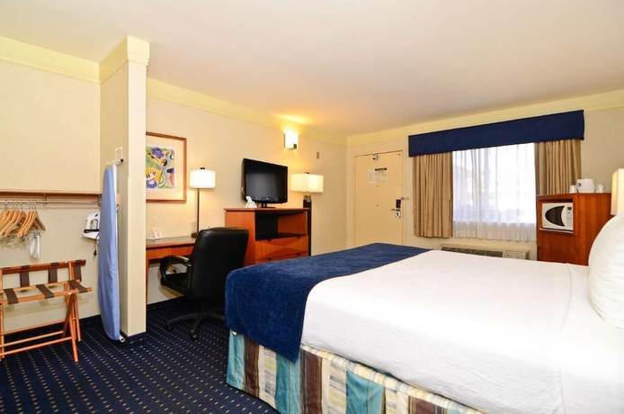 Imagen de la habitación del Hotel Mission Bay Inn San Diego. Foto 7