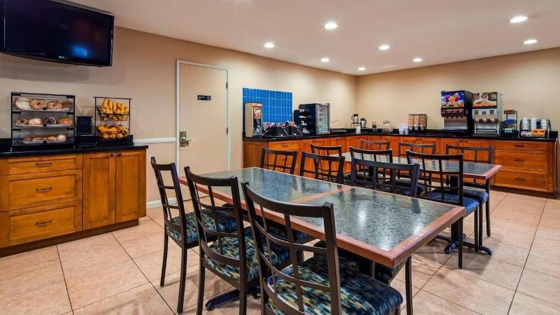 Imagen del bar/restaurante del Hotel Mission Bay Inn San Diego. Foto 2