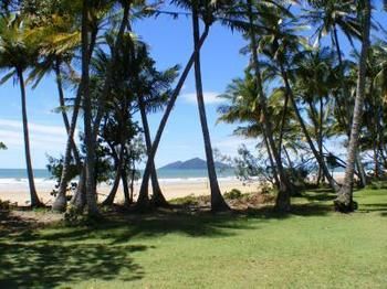Imagen de los exteriores del Hotel Mission Beach Hideaway Village. Foto 3