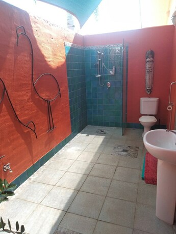 Imagen general del Hotel Mission Beach Shores. Foto 7