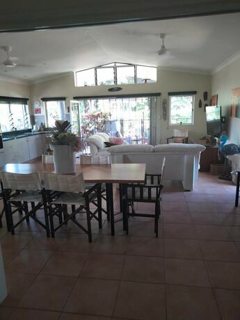 Imagen general del Hotel Mission Beach Shores. Foto 11