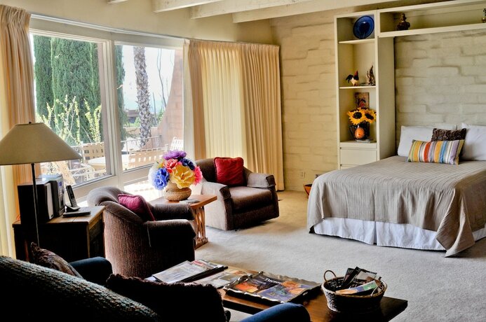 Imagen de la habitación del Hotel Mission Hill Casitas. Foto 18