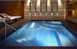 Imagen de la piscina del Hotel Mission Hills Golf Club And Resorts Dongguan. Foto 8