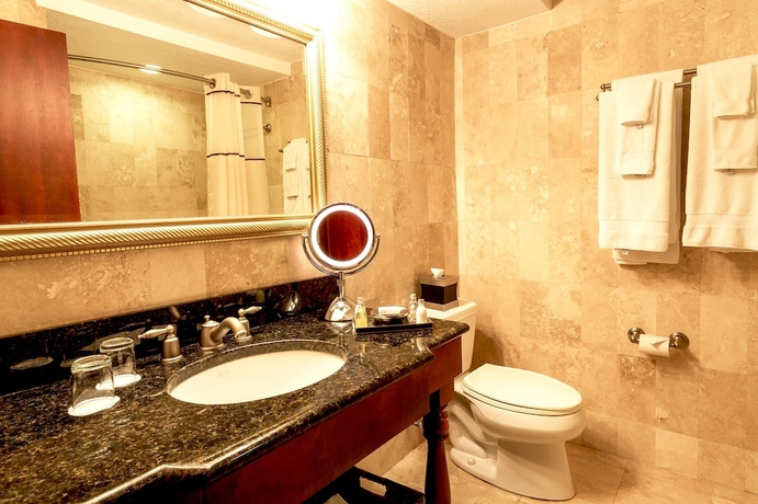 Imagen de la habitación del Hotel Mission Inn Resort and Club. Foto 12