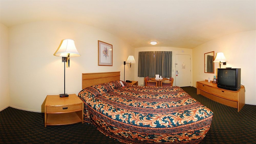 Imagen de la habitación del Hotel Mission Inn San Luis Obispo. Foto 4