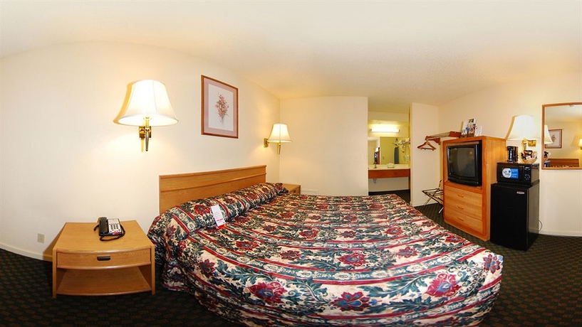 Imagen de la habitación del Hotel Mission Inn San Luis Obispo. Foto 5