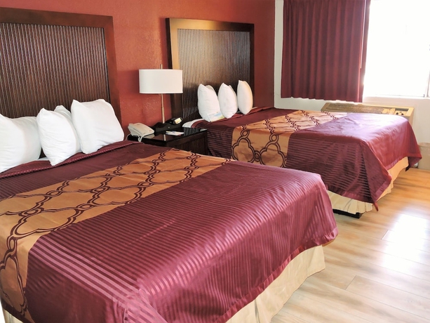 Imagen de la habitación del Hotel Mission Inn and Suites. Foto 7