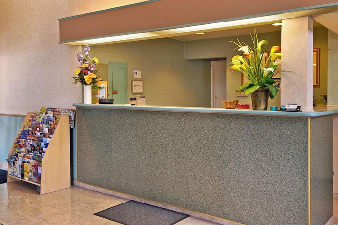 Imagen de los interiores del Hotel Mission Inn and Suites. Foto 16