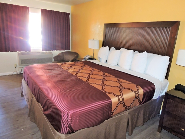 Imagen de la habitación del Hotel Mission Inn and Suites. Foto 12