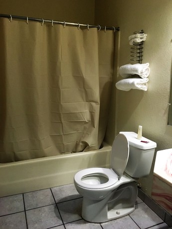 Imagen de la habitación del Hotel Mission Motel Lynwood. Foto 2
